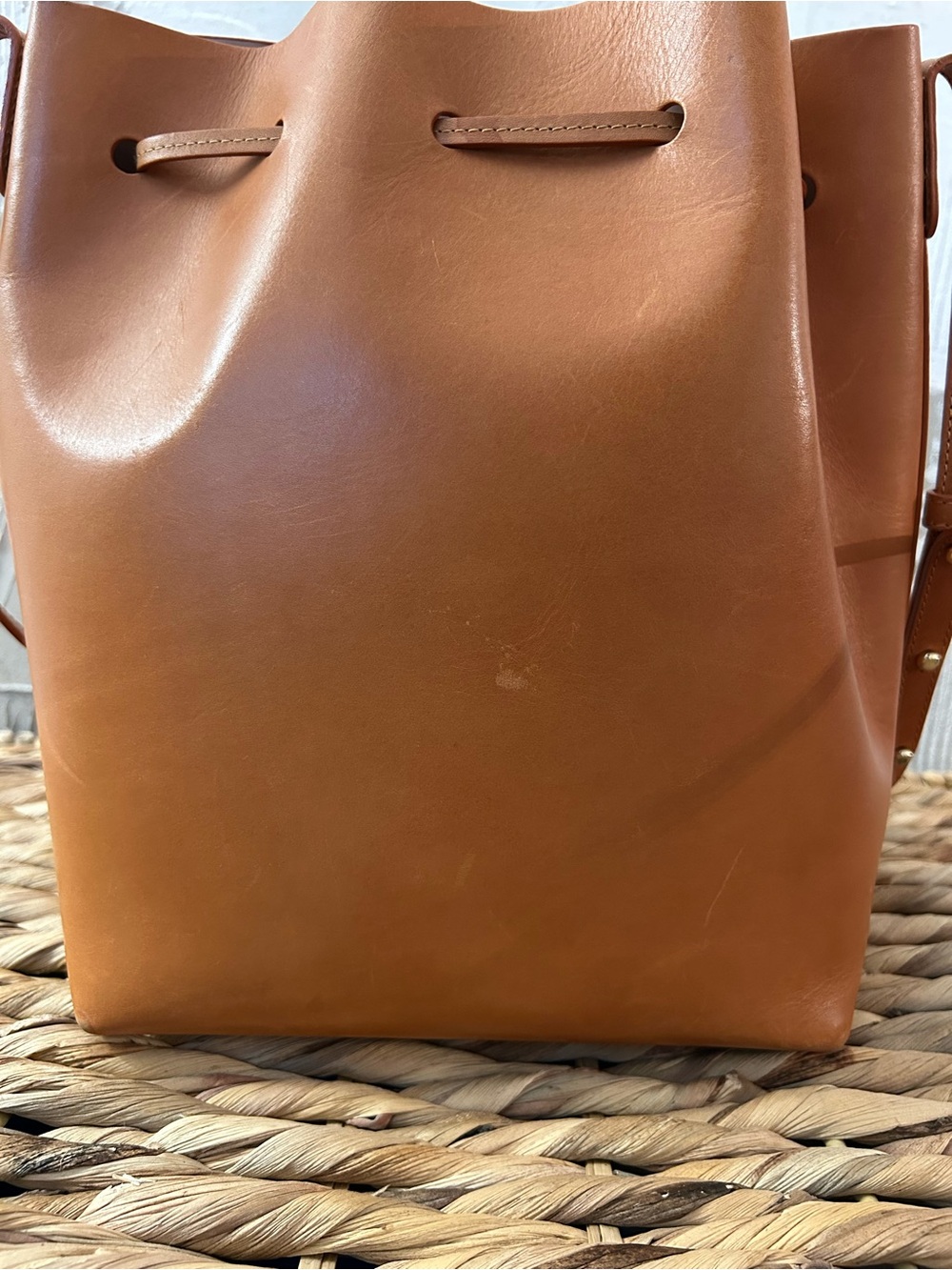 Mansur Gavriel Women’s Leather Bucket Bag in Cognac Brown - Picture 8 of 13